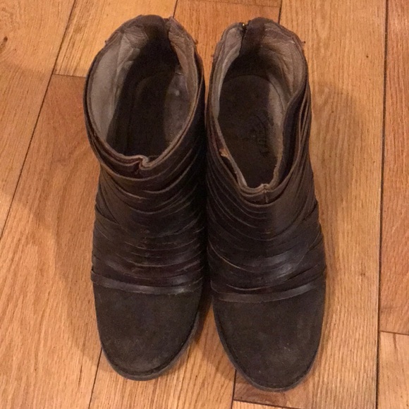 Freebird Cain Size 8. MAKE AN OFFER. - Picture 3 of 8